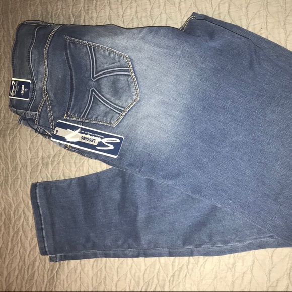 Seven 7 jeans size 10 - Picture 2 of 3